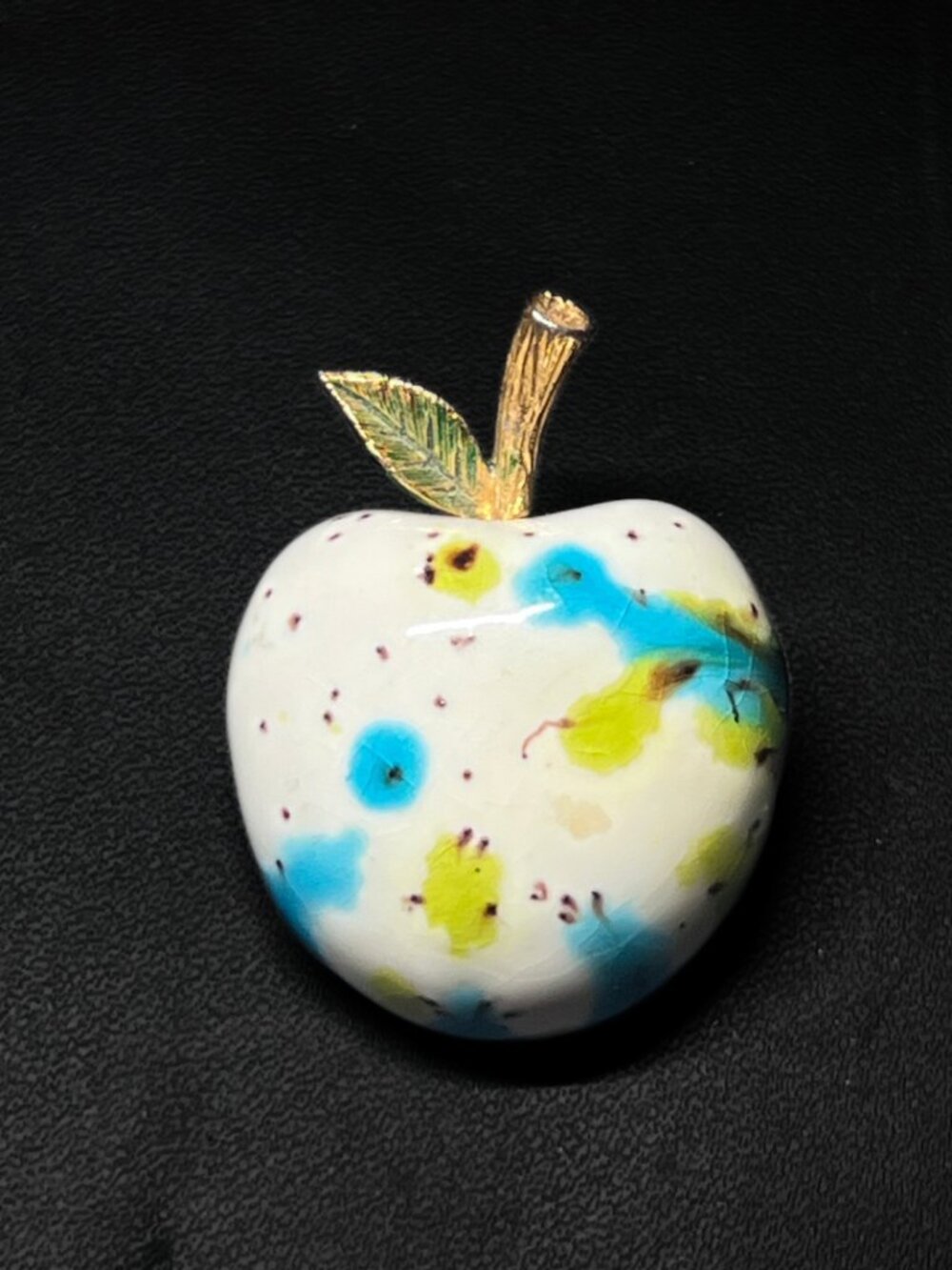 Vintage 1960s Rene Ceramic Apple Brooch Gold-Toned